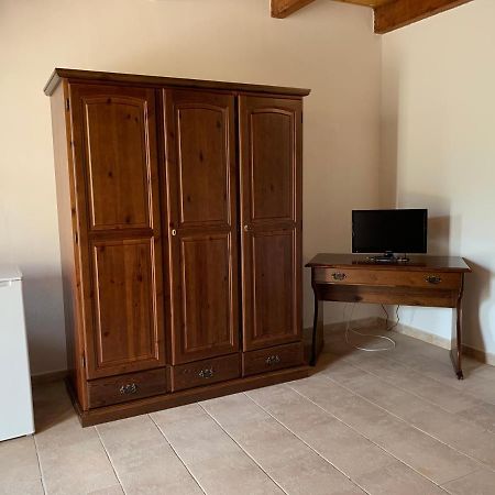 Agriturismo Terra Noas Villaurbana Luaran gambar